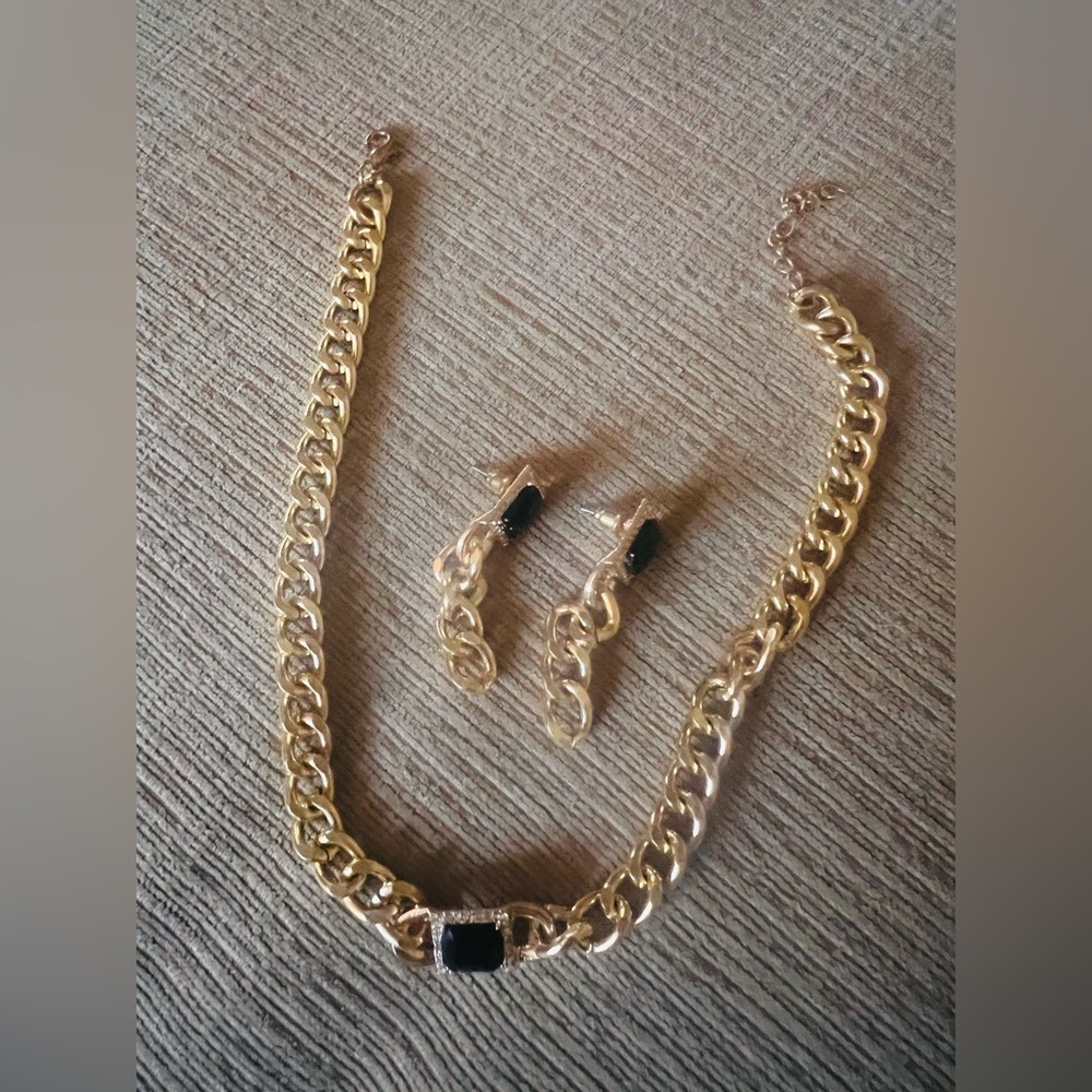 Elegant Gold Chain Necklace and Earring Set